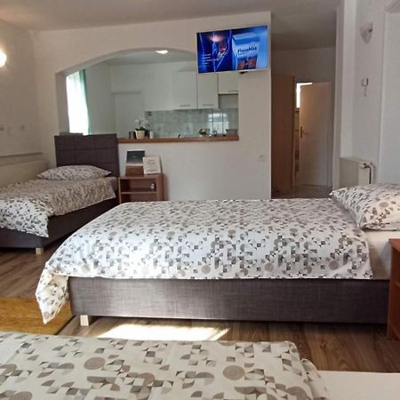 Studio Apartmani Ok Lipik ภายนอก รูปภาพ